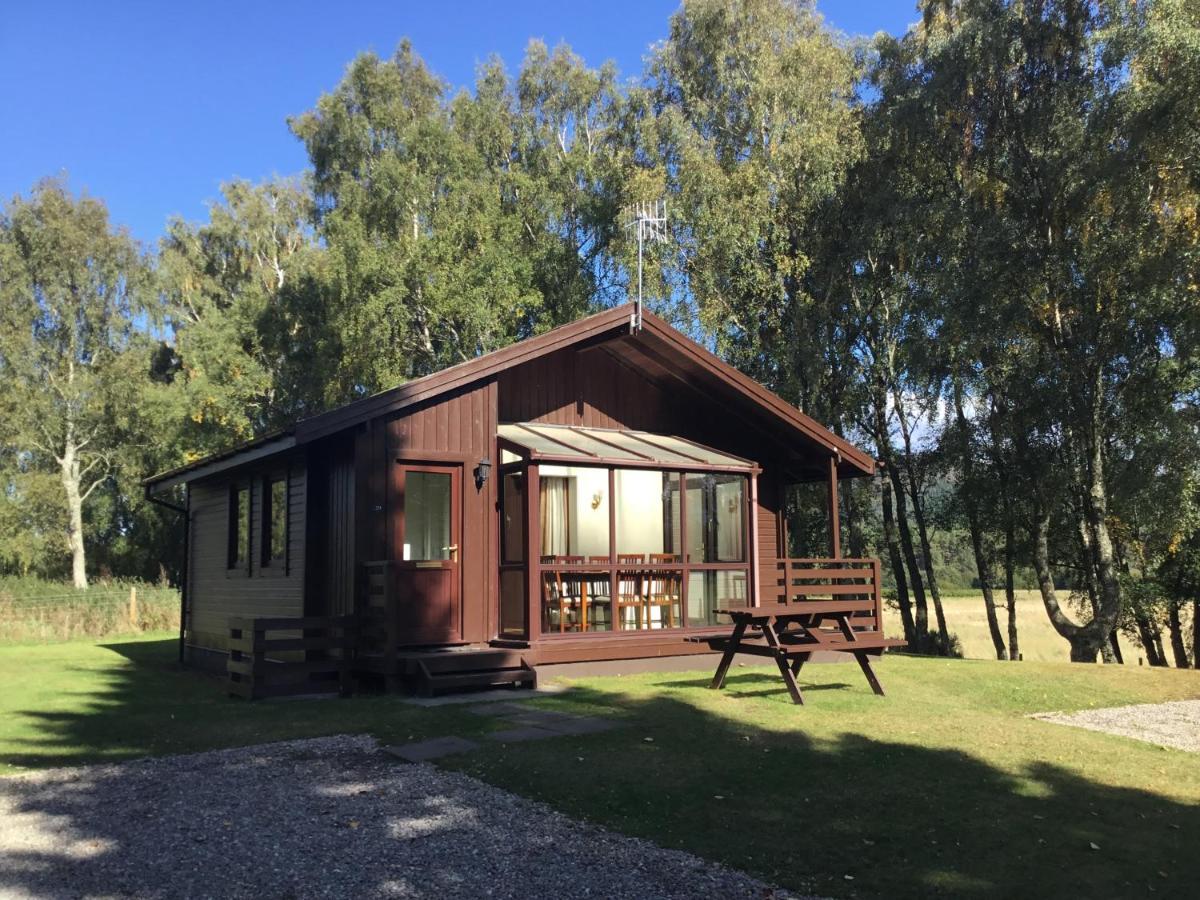 Macdonald Spey Valley Resort อาวีมอร์ ภายนอก รูปภาพ