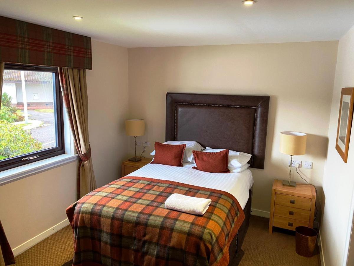 Macdonald Spey Valley Resort อาวีมอร์ ภายนอก รูปภาพ