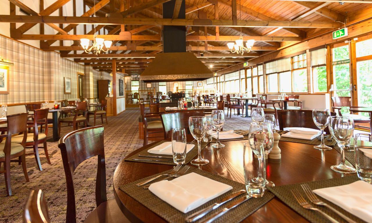 Macdonald Spey Valley Resort อาวีมอร์ ภายนอก รูปภาพ