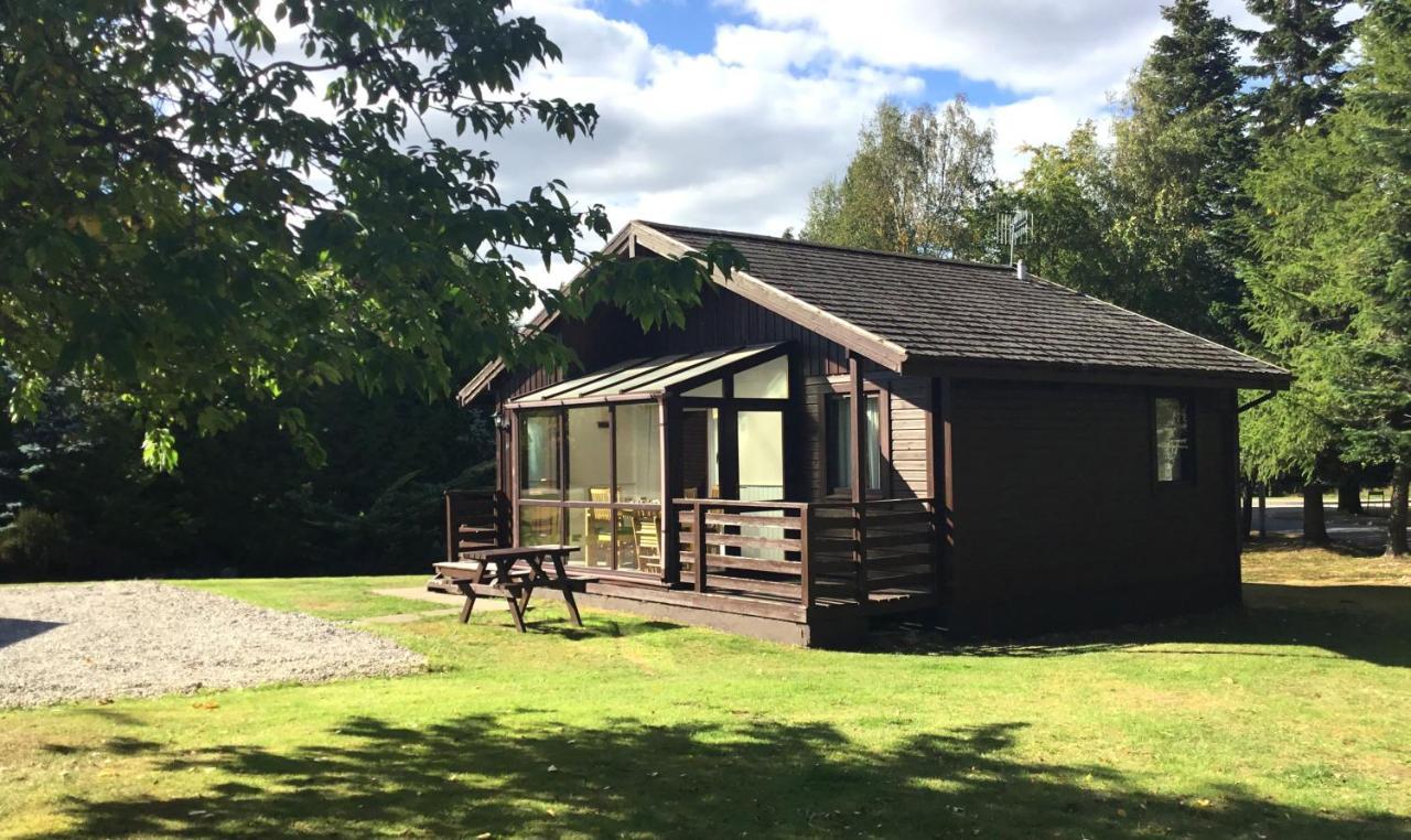 Macdonald Spey Valley Resort อาวีมอร์ ภายนอก รูปภาพ